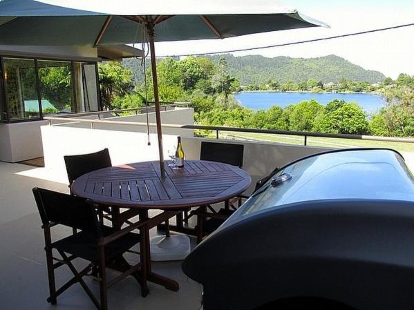 Lake View Okareka - Lake Okareka Holiday Home Lake Tarawera Экстерьер фото